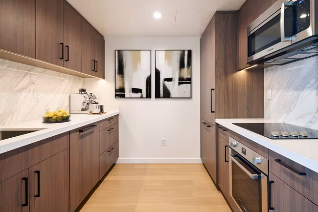 2 Beds • 2 Bath 25E floor plan